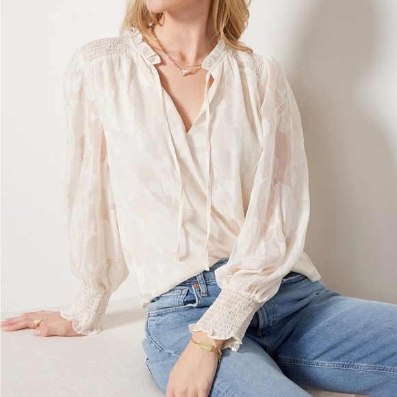 Evereve Leni Textured Long Sleeve Floral Blouse XS - Picture 1 of 9